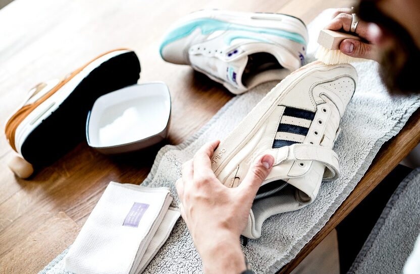 sneaker-cleaner-solution