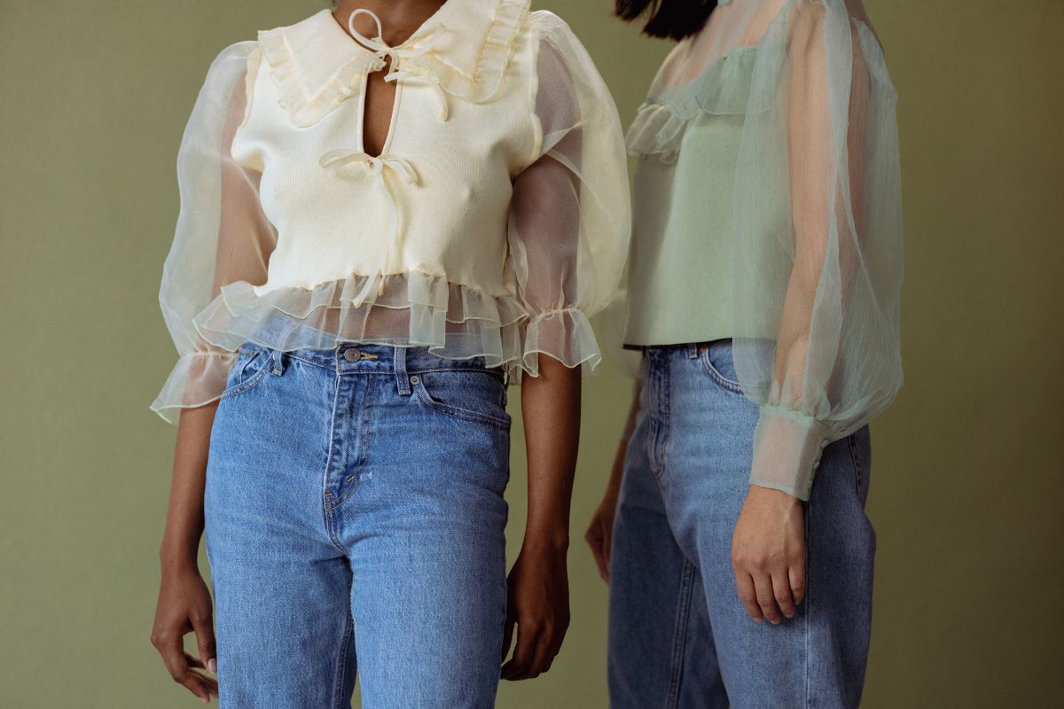 Women-Tops-